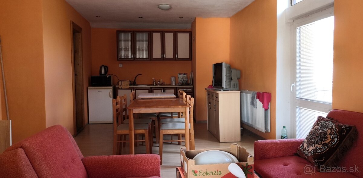 Budova na rôzne účely v Cinobani - 3