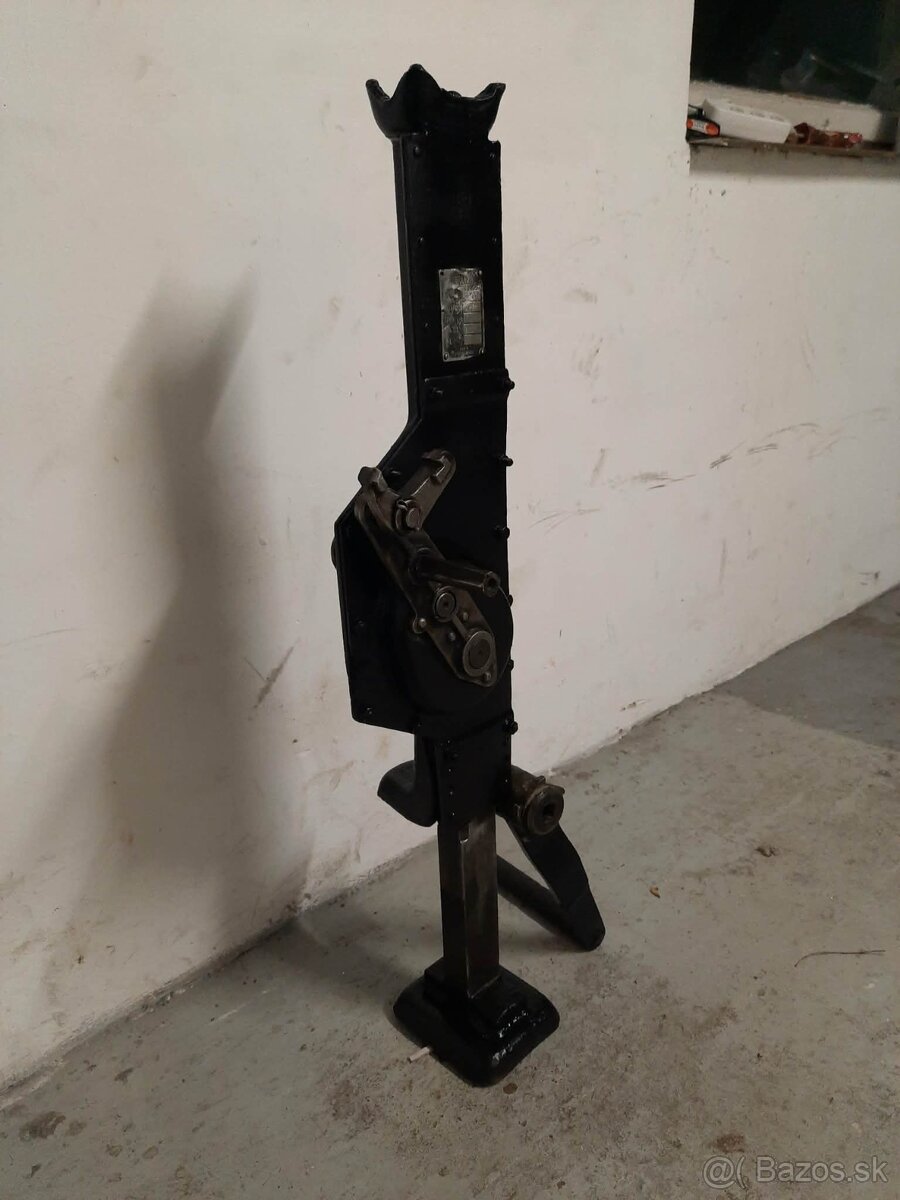 Zdvihák hrebeňový - 3