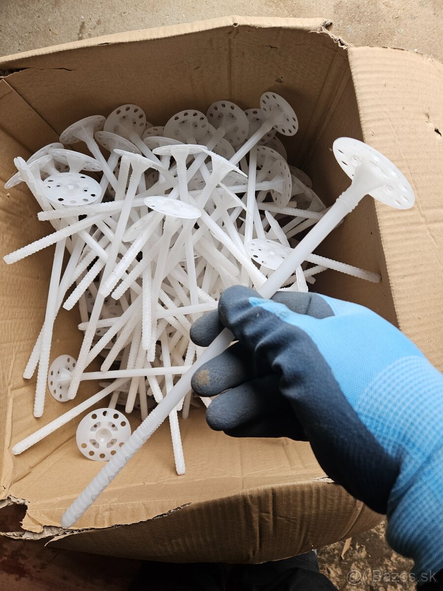 Predám fasádne hmoždinky. - 3