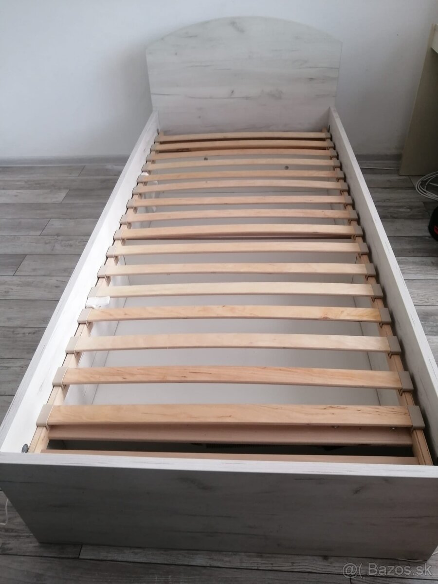 Posteľ + matrac - 3