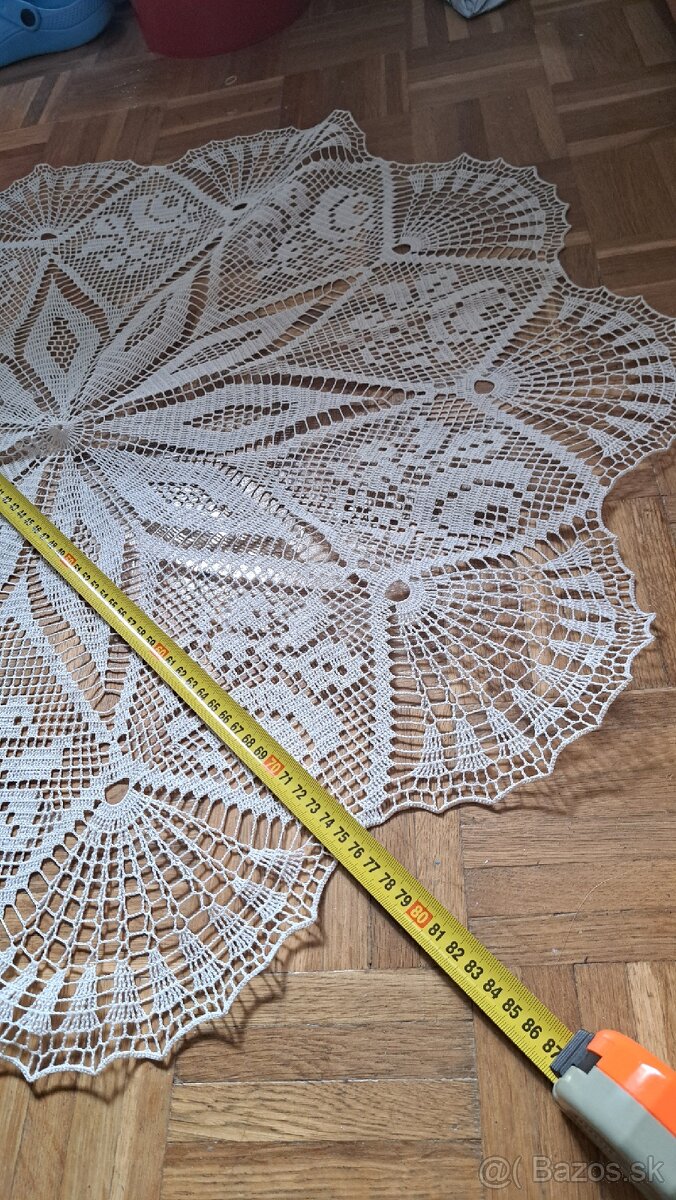 Ručne háčkovaný veľký ozdobný obrus - 3