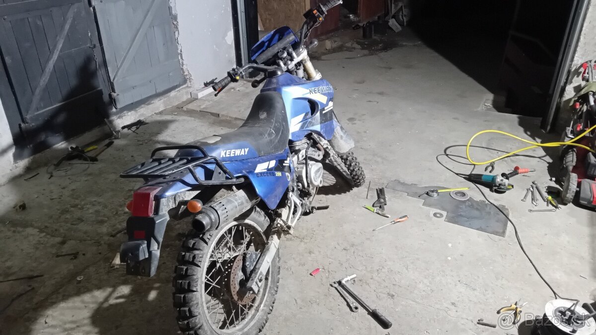 Keeway 200