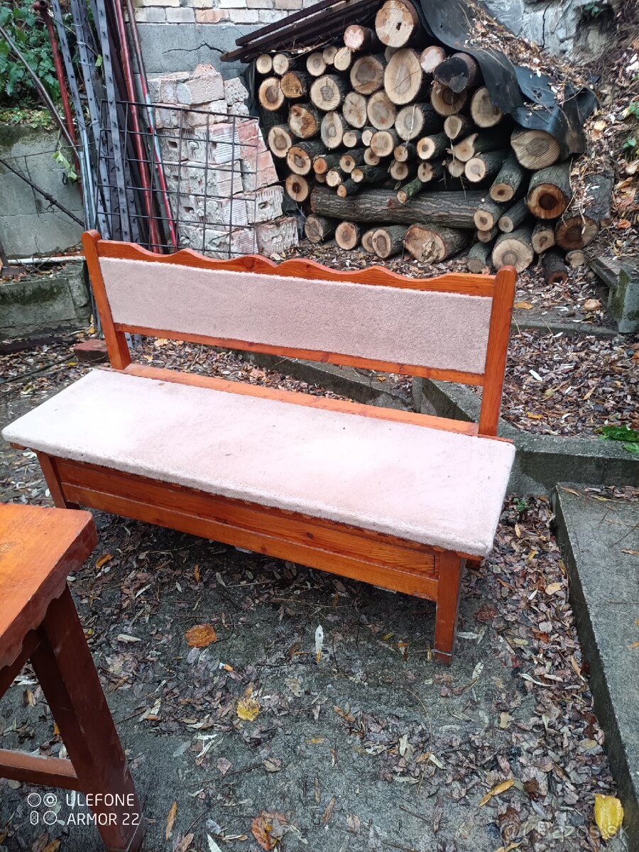 Predàm drevené stoly, lavičky, stoličky, poličky - 3