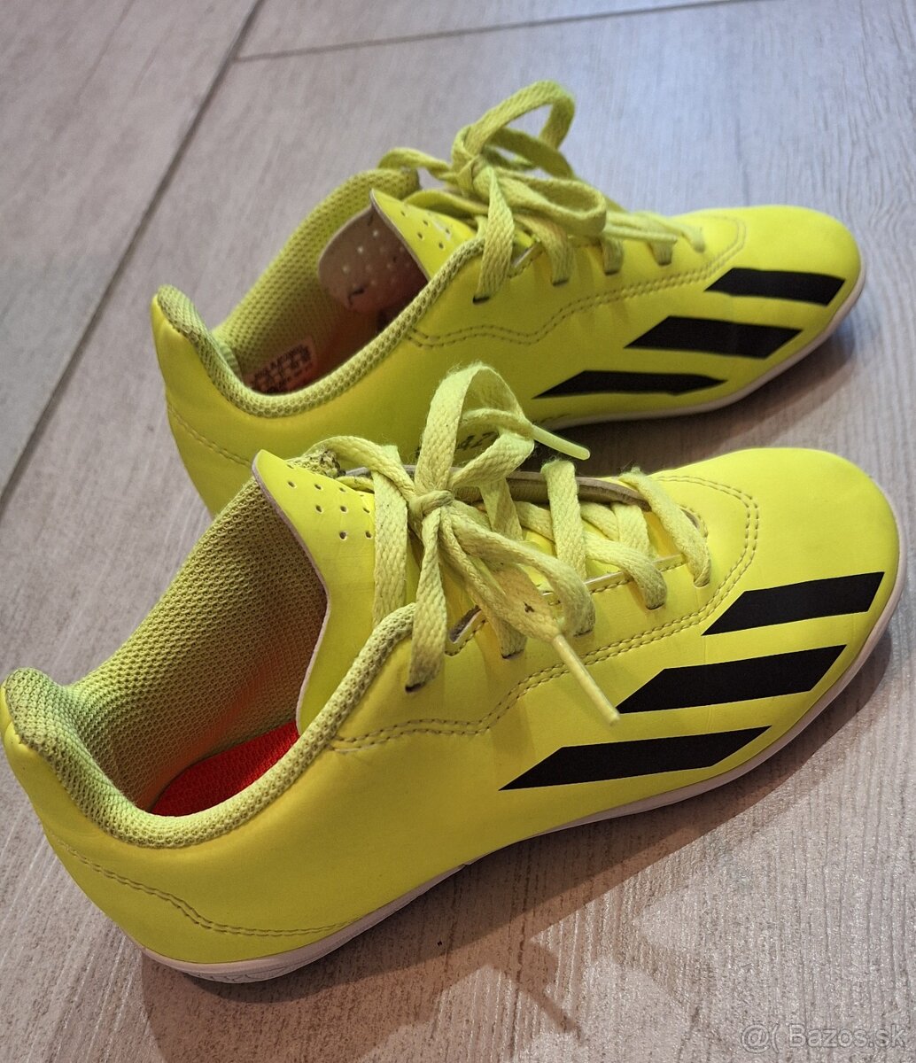 Detská halová obuv Adidas veľkosť - 3