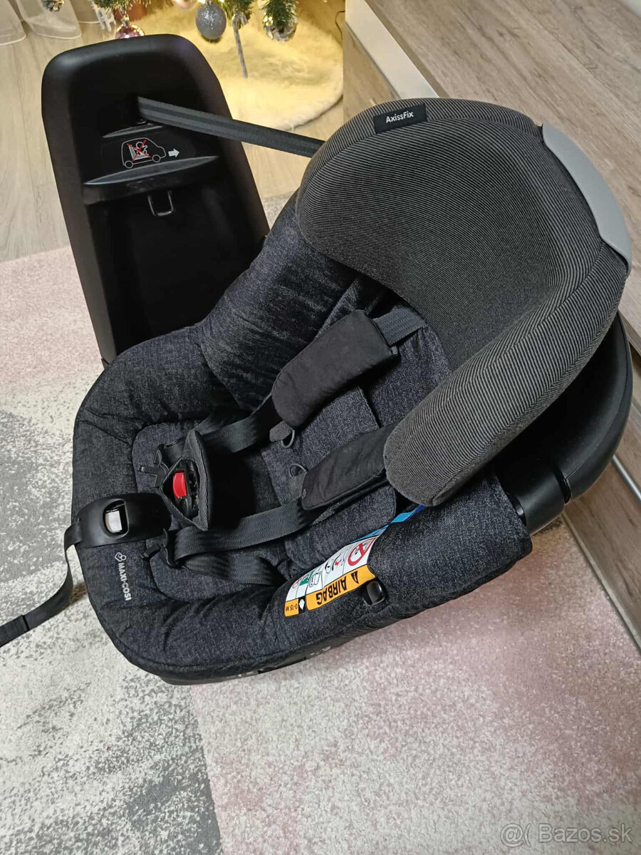 Maxi-Cosi AxissFix Nomad Black - 3