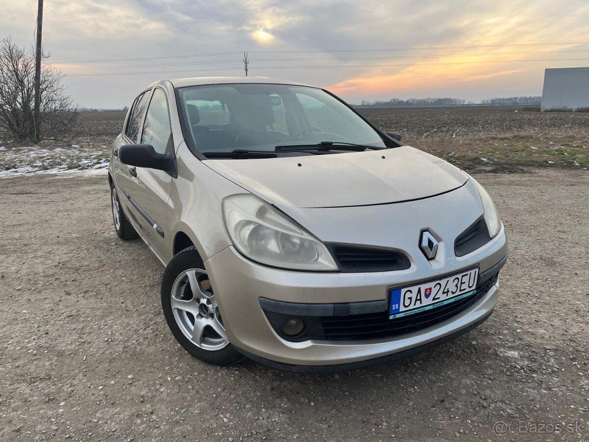 Renault Clio 1.2 benzín - 3