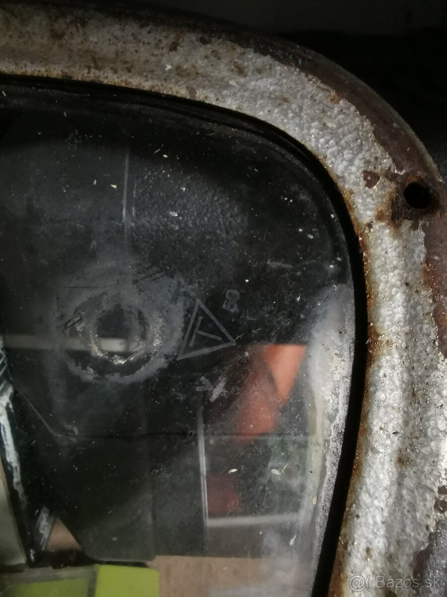 Zadné sklo ŠKODA 450 - 3