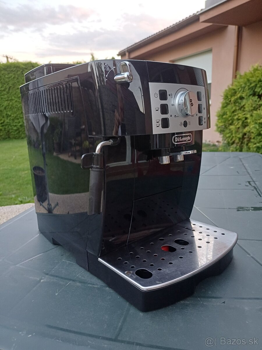 Kávovar Delonghi - 3