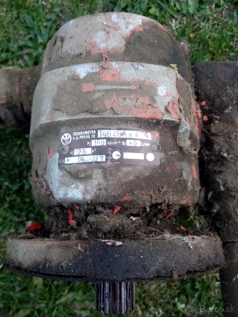 Predám hydraulicke čerpadlo z desty - 3