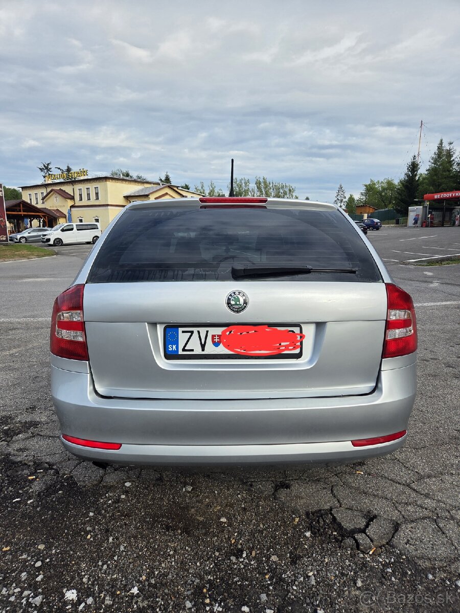 Škoda octavia 2 Combi 1,6 tdi - 3
