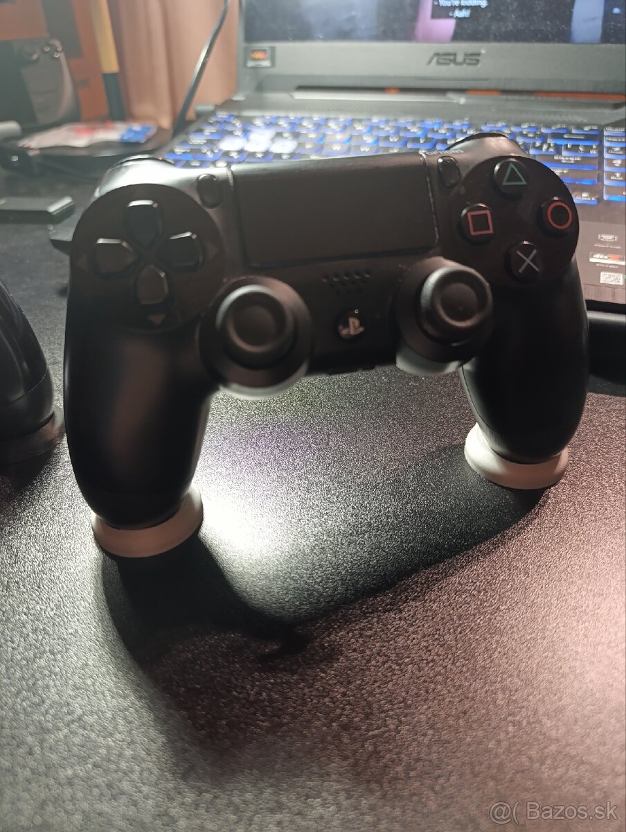 2x PS4 ovládače - 3