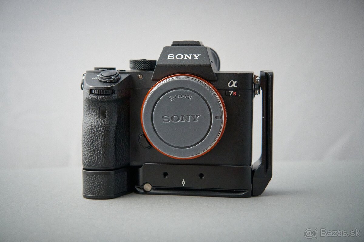 Sony A7R3 + L-bracket, SONY baterka, SD karta – TOP - 3
