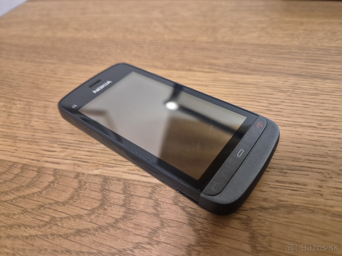 Nokia C5-03 - 3