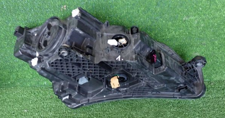 skoda superb svetlo xenon 2015+ - 3