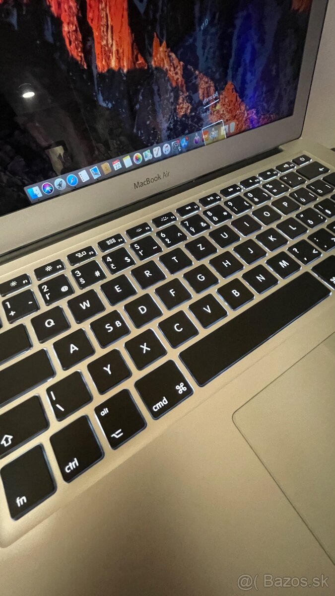 Apple MacBookAir MQD325SL/A - 3