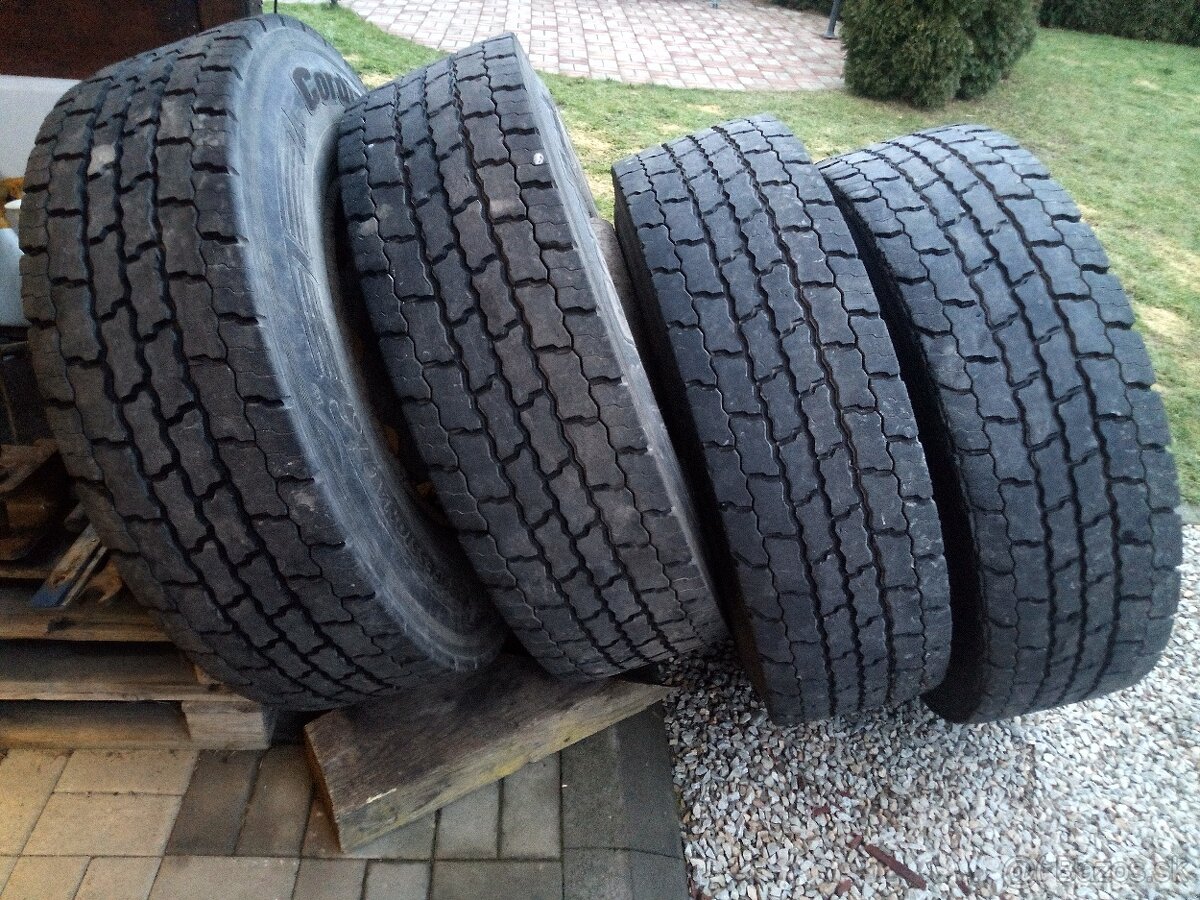 Predam pneumatiky 315/80R22.5 - 3