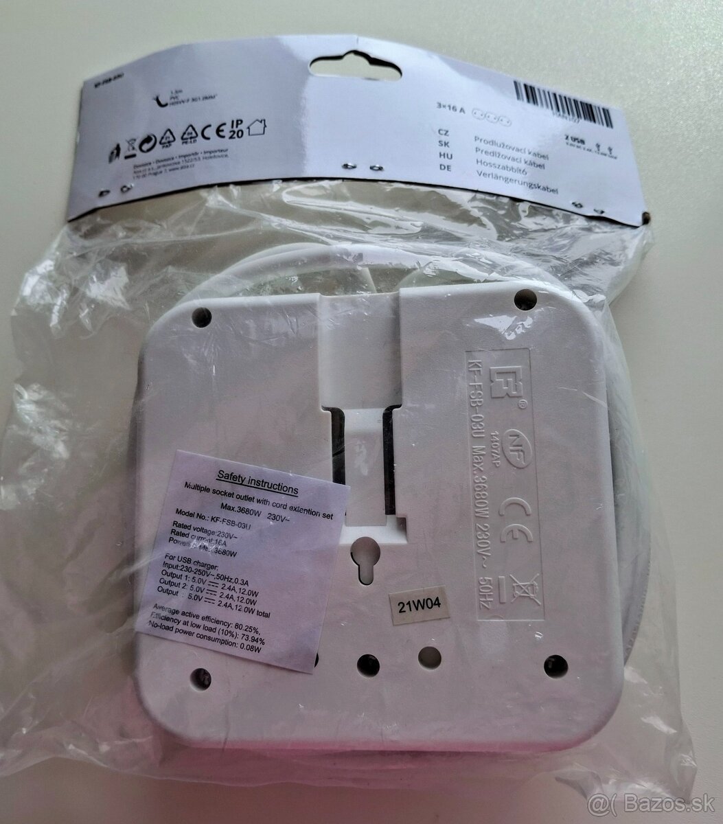 Predlžovací kábel ṣ̌tvorcový s usb - 3