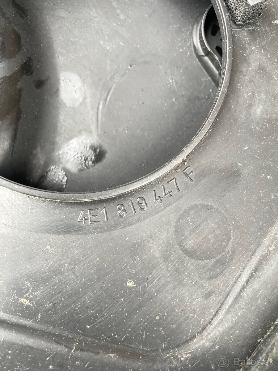 Audi a8 d3 plasty torpéda - 3