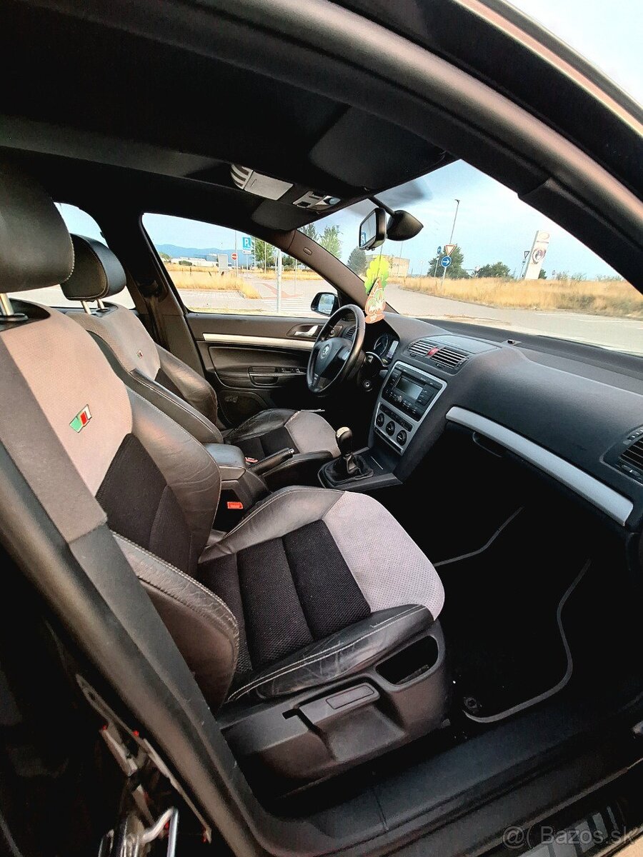 škoda Octavia combi 2.0 TFSI RS - 3