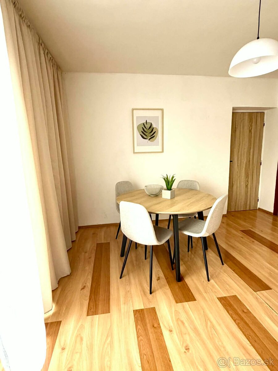 DLHODOBÝ PRENÁJOM - 3