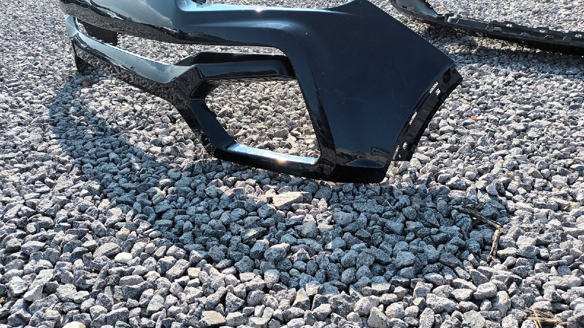 SsangYong Tivoli- predný nárazník - 3