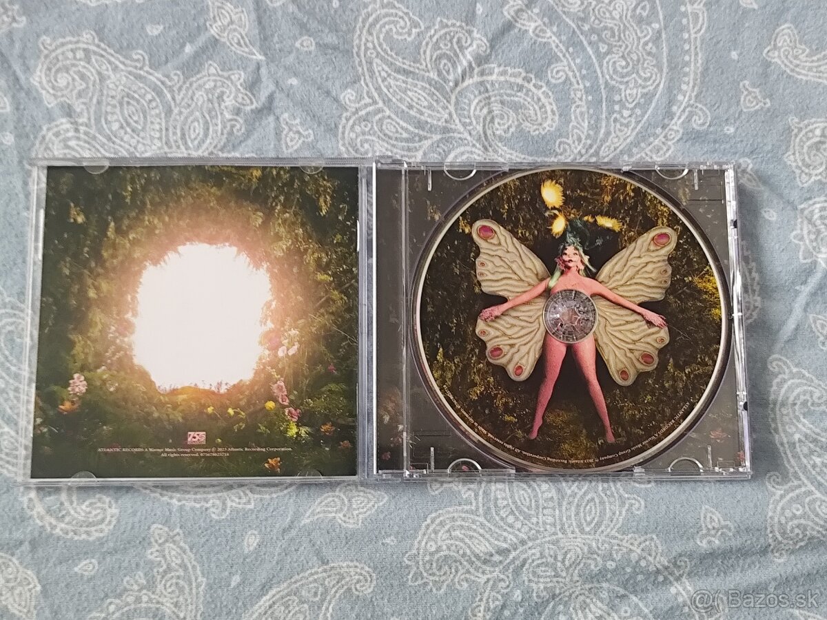 Melanie Martinez - Portals Original Lenticular Artwork (CD) - 3