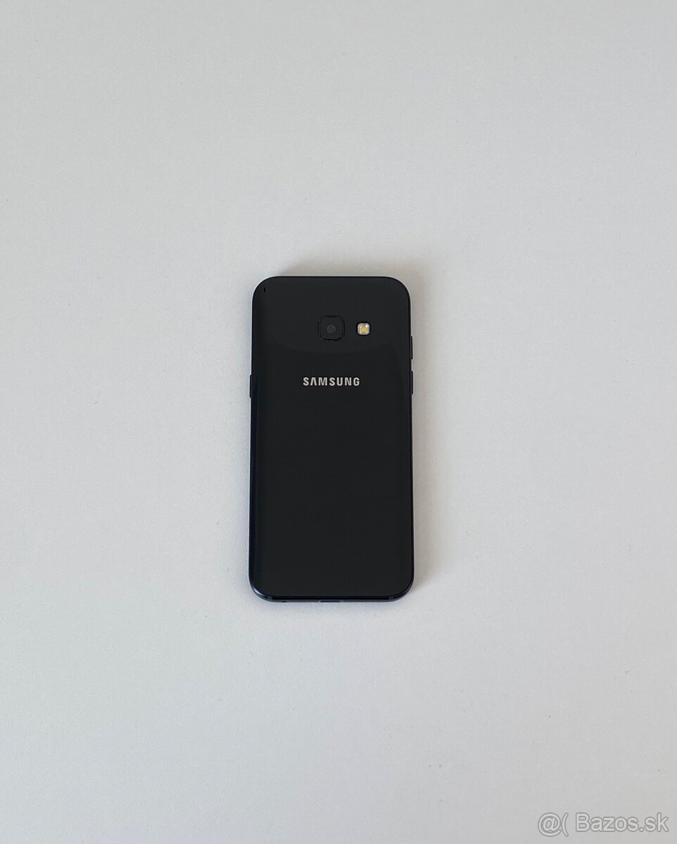 Samsung Galaxy A3 16GB Black - 3