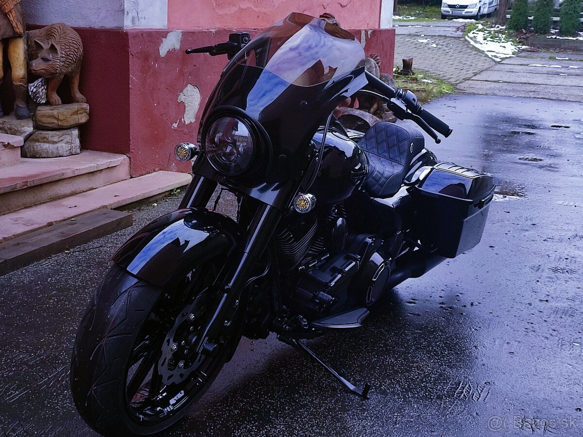 HARLEY DAVIDSON ROAD KING FLHR CUSTOM SPECIAL - 3