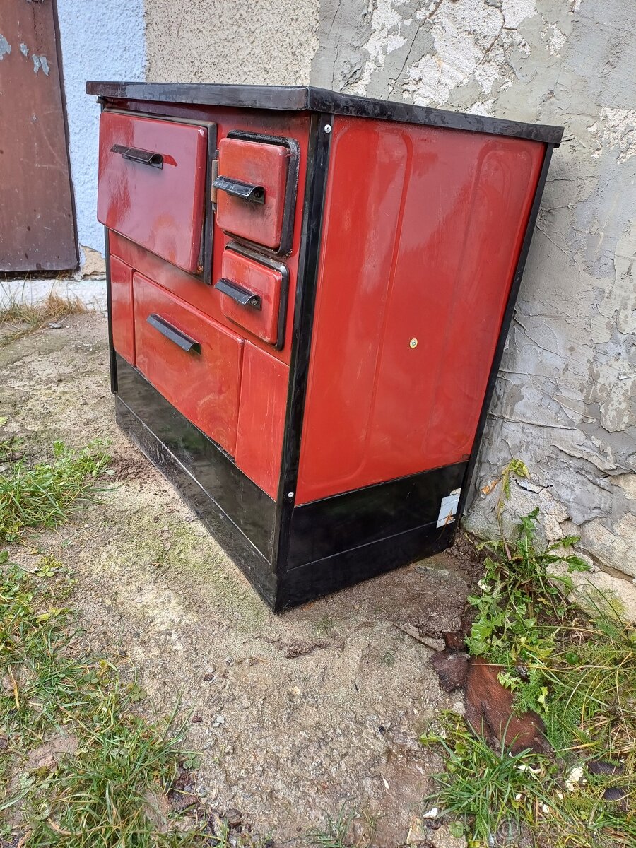 PEC NA PEVNÉ PALIVO - 3