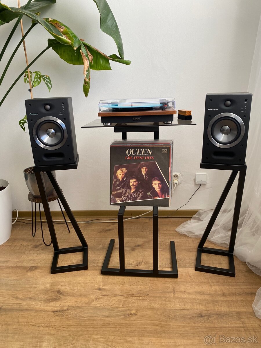 Stojan na reproduktory - 3