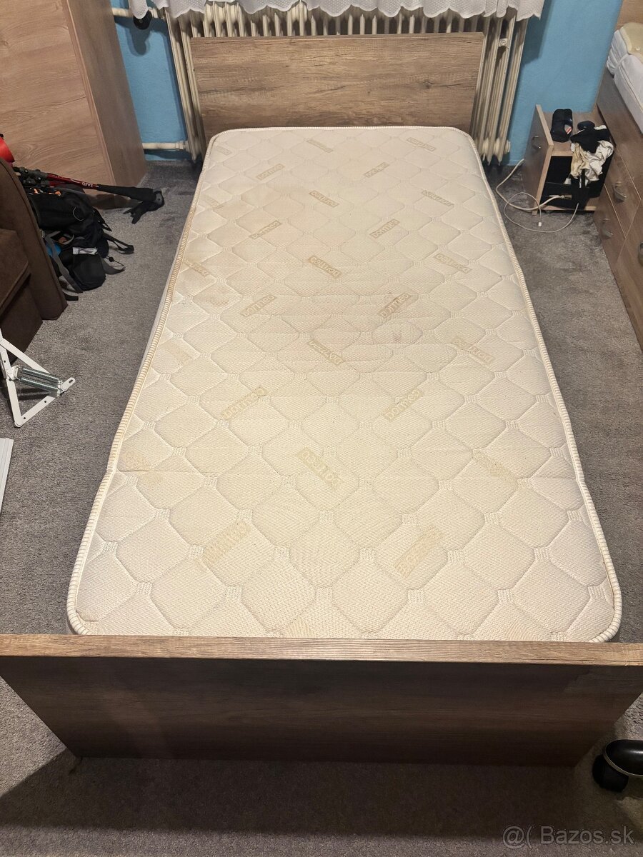 Posteľ - 3