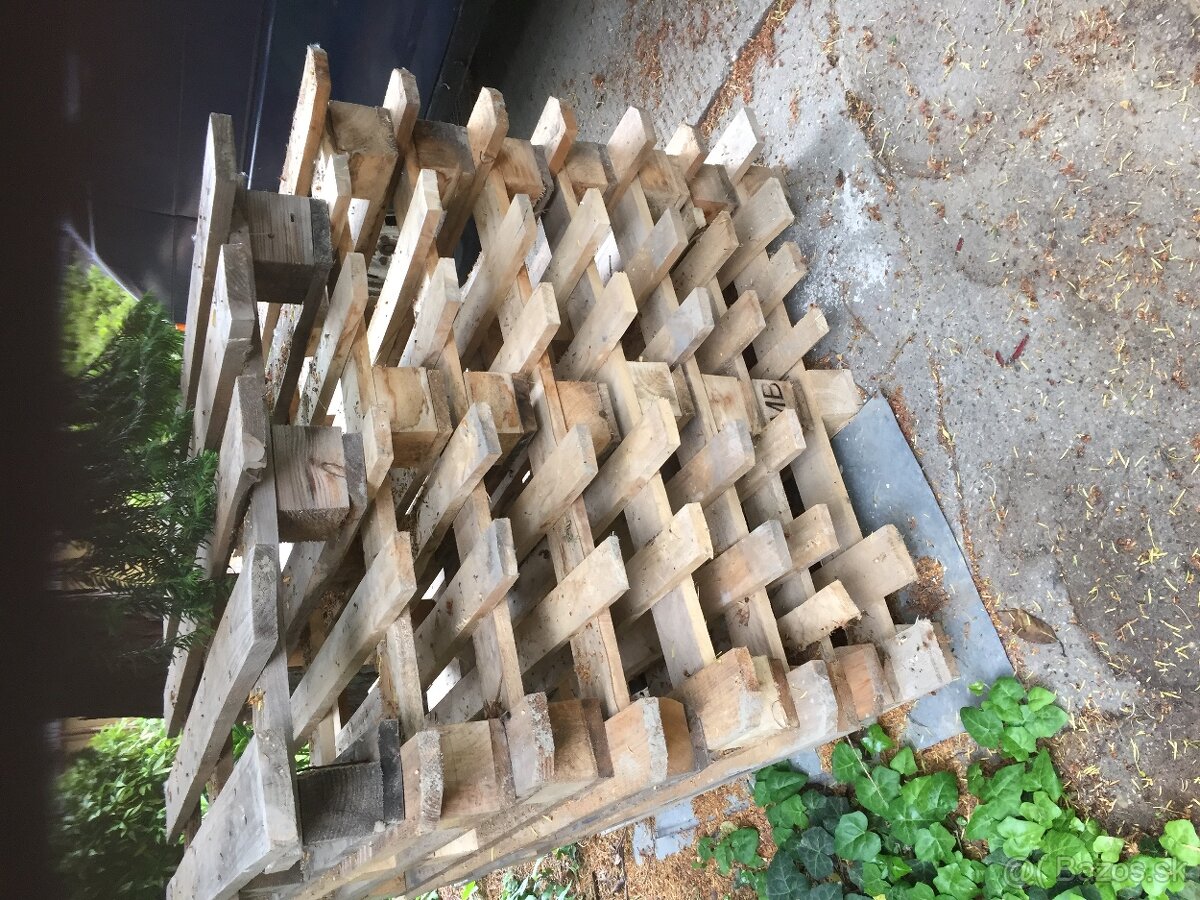 Kachličky , drevené palety - 3