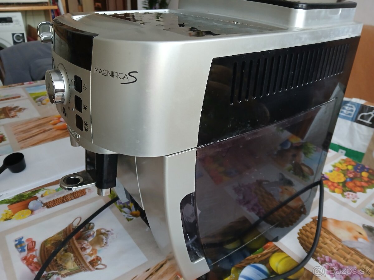 Kávovar DéLonghi - 3