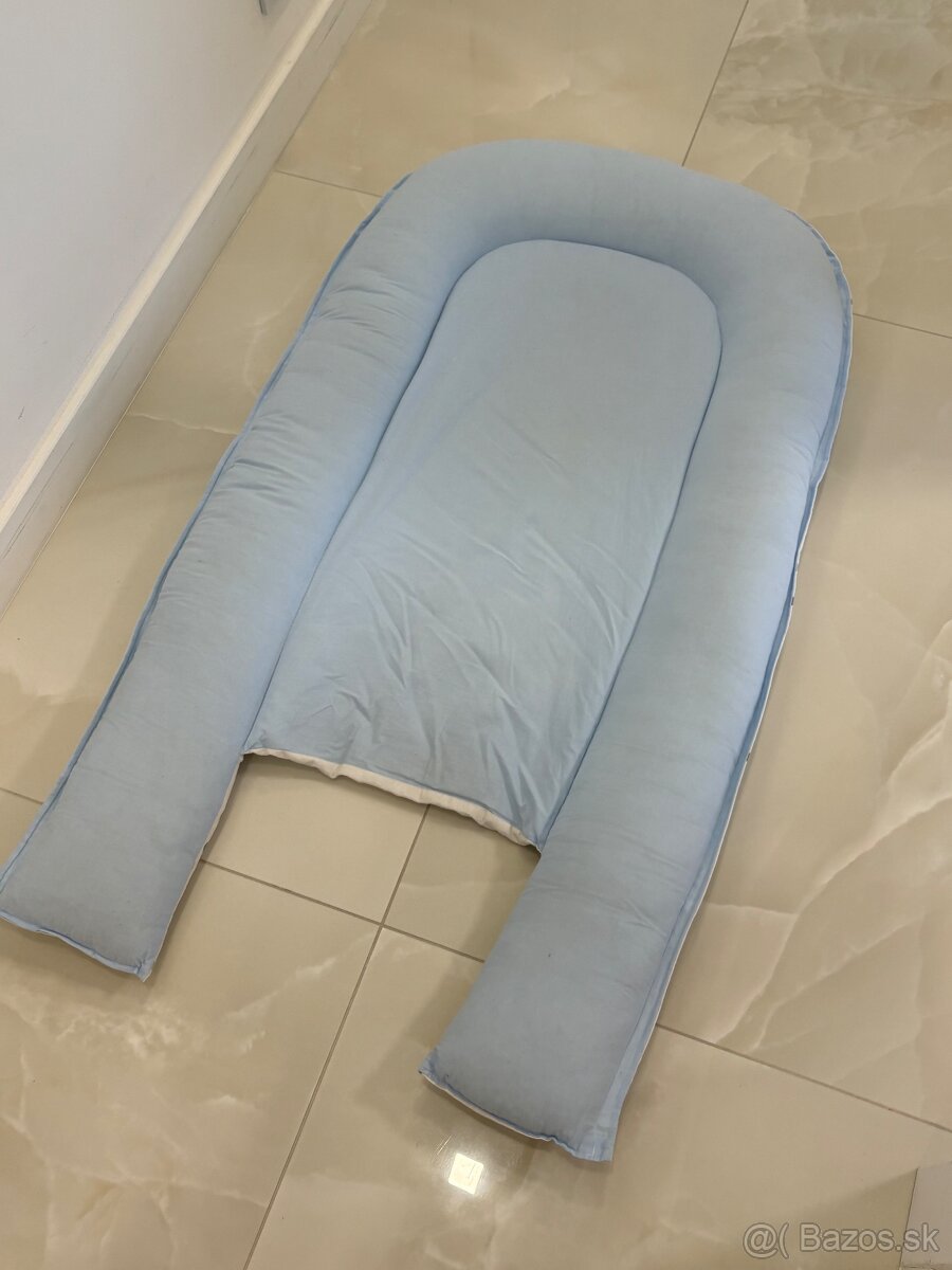 Hniezdo a zavinovačka - 3