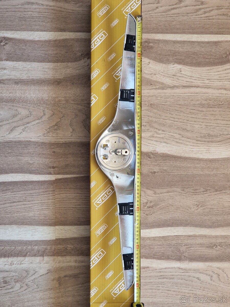 Lišta na kapotu Fabia 2 - 3