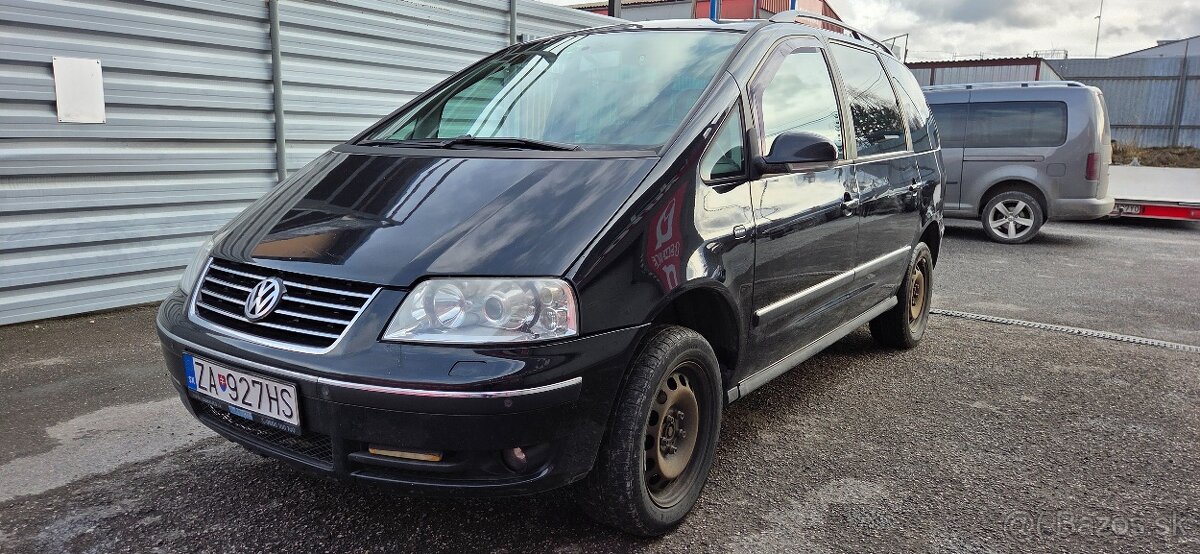Volkswagen Sharan 1.9 TDi 7-miestné - 3
