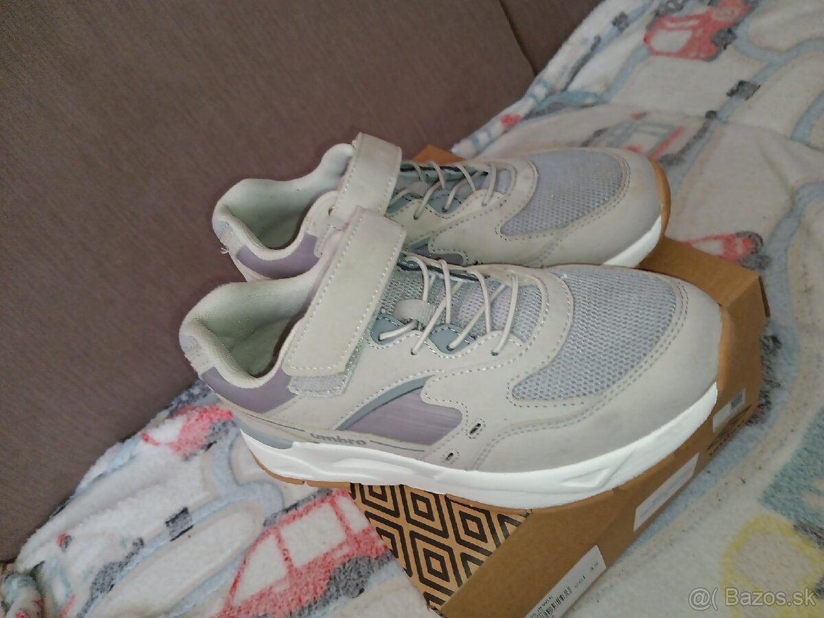 Umbro tenisky - 3