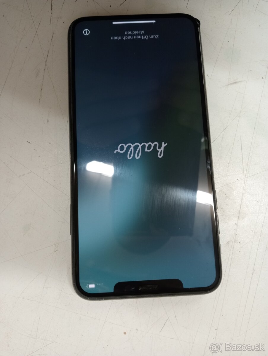 Apple iPhone XS Max 64 GB – batéria 83 % - 3