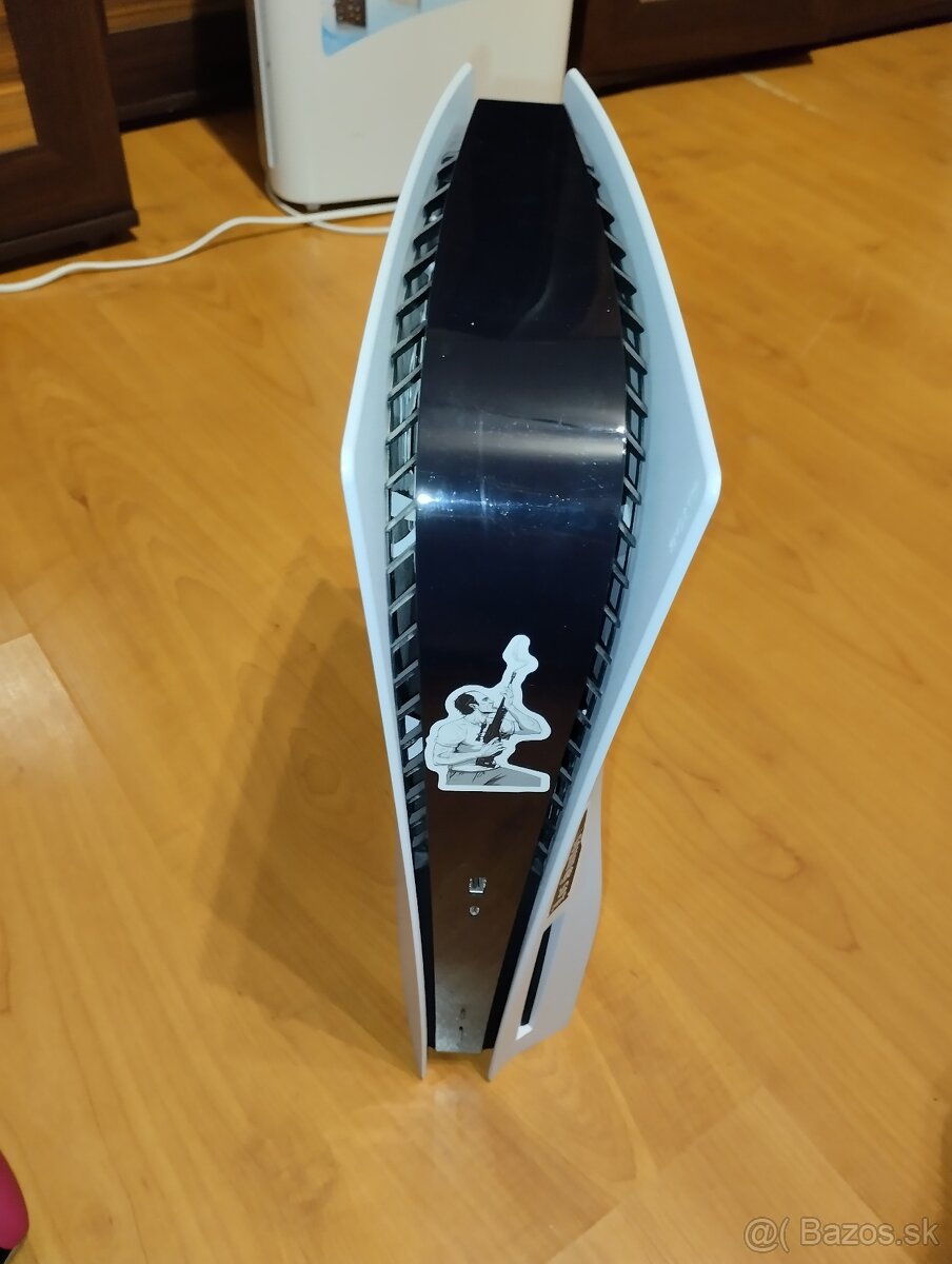 Playstation 5 825GB+1TB SSD - 3