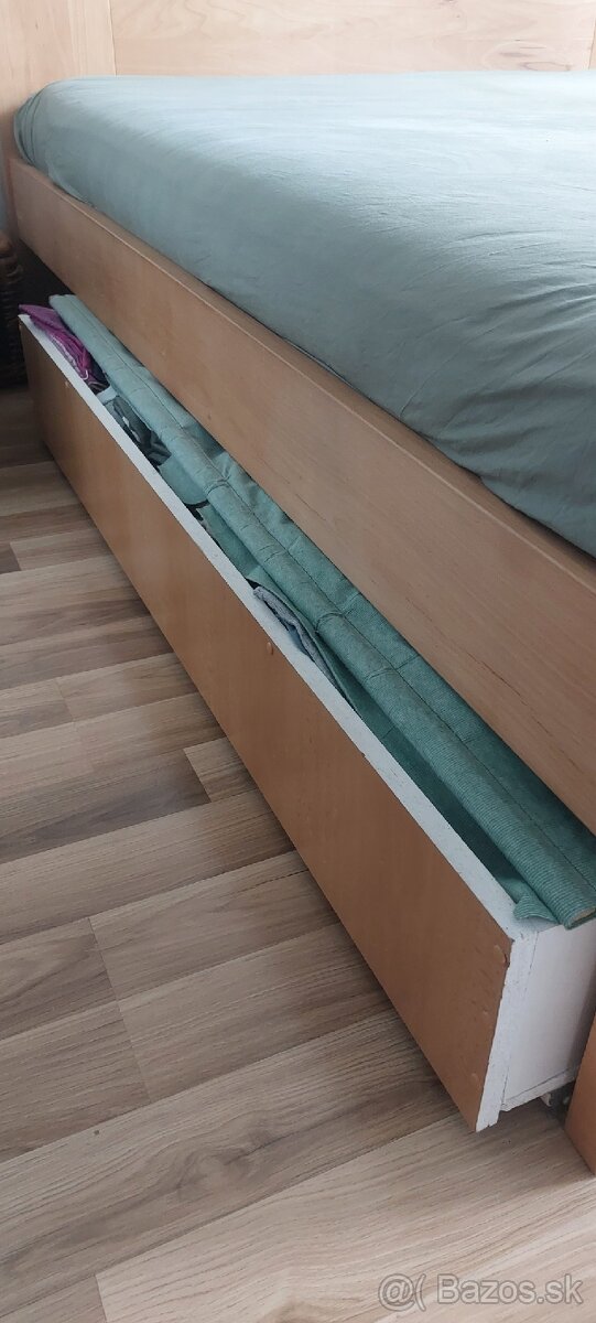 Manželská posteľ 200x160 masív s úložným priestorom - 3