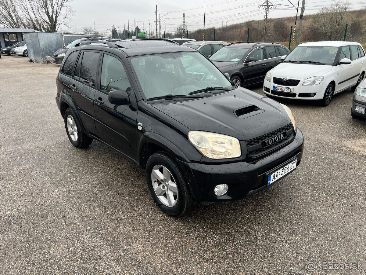 Toyota RAV4 2,0D nafta, 85kW, MT5, rok:02.2006. - 3