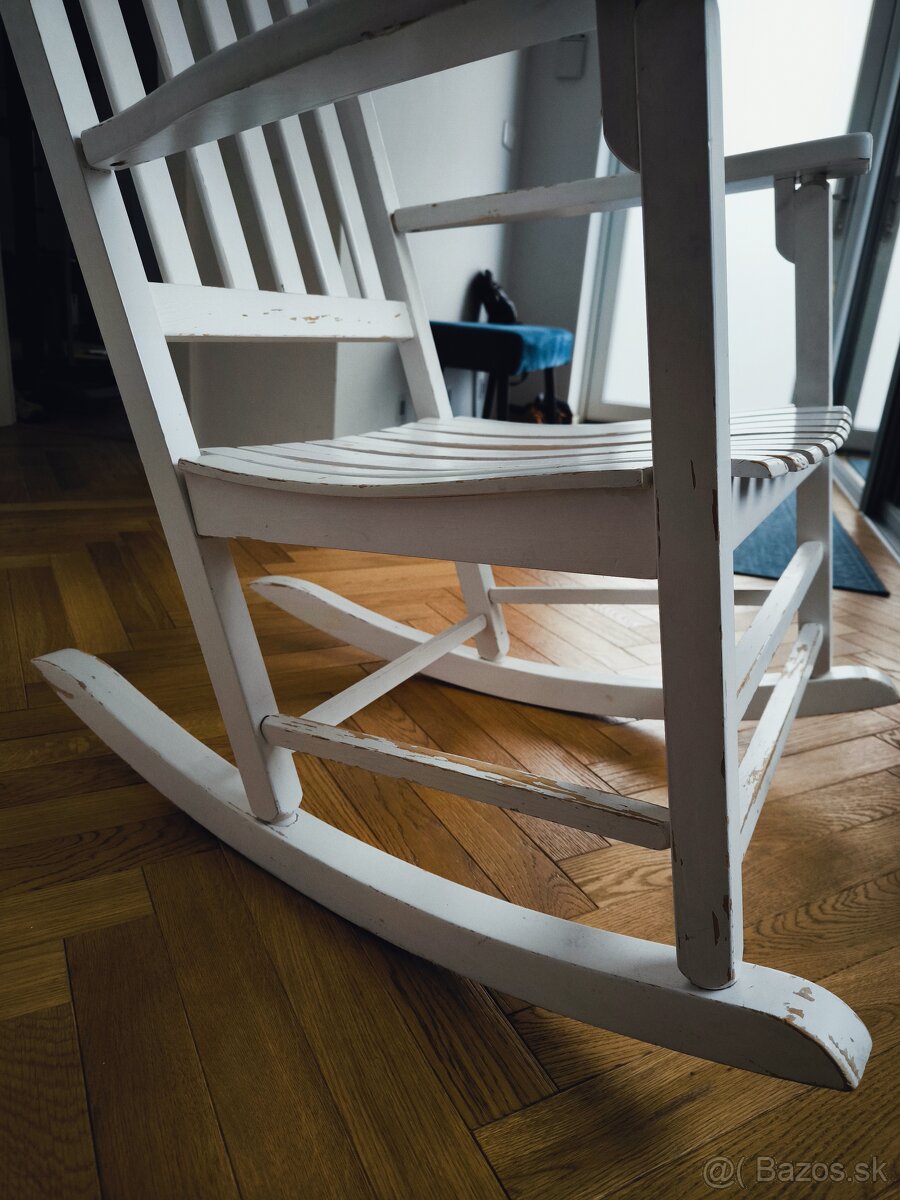 Hojdacie kreslo , drevené výška 110cm - 3