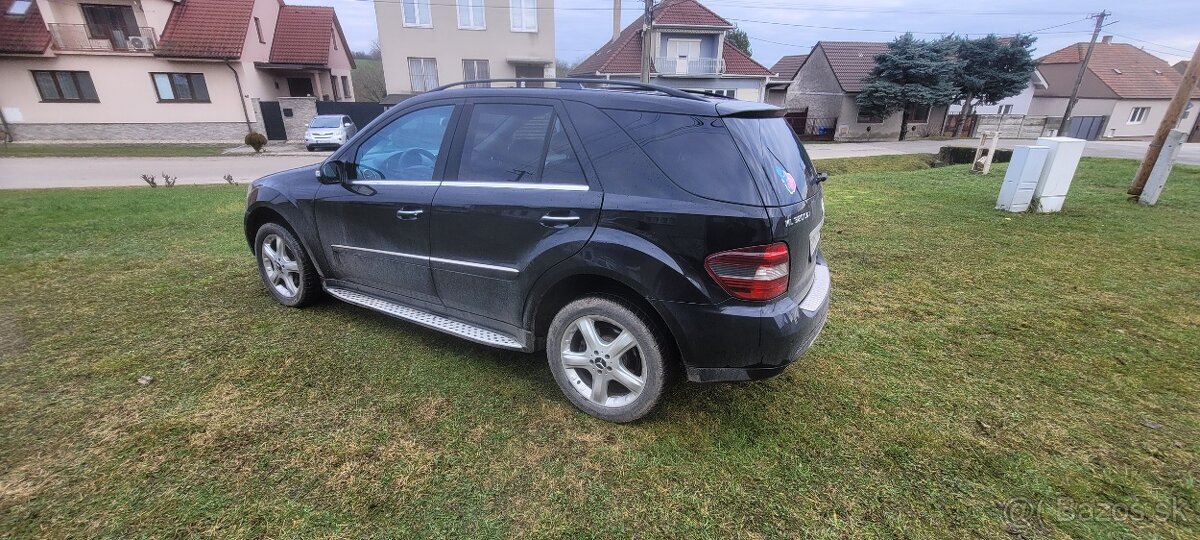Predam mercedes ml 320 cdi 165kw cena 2500 e - 3