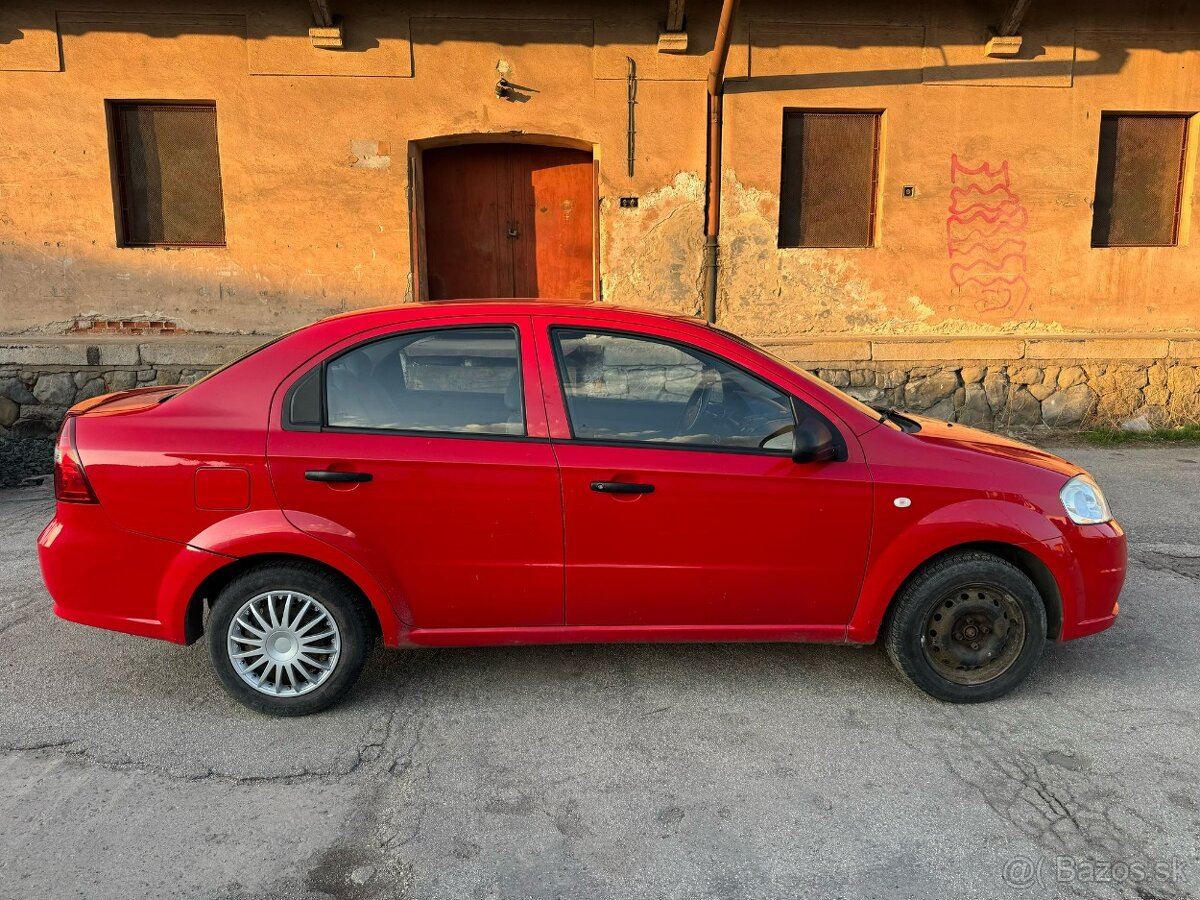 Chevrolet Aveo 1.2 8v Komfort - 3