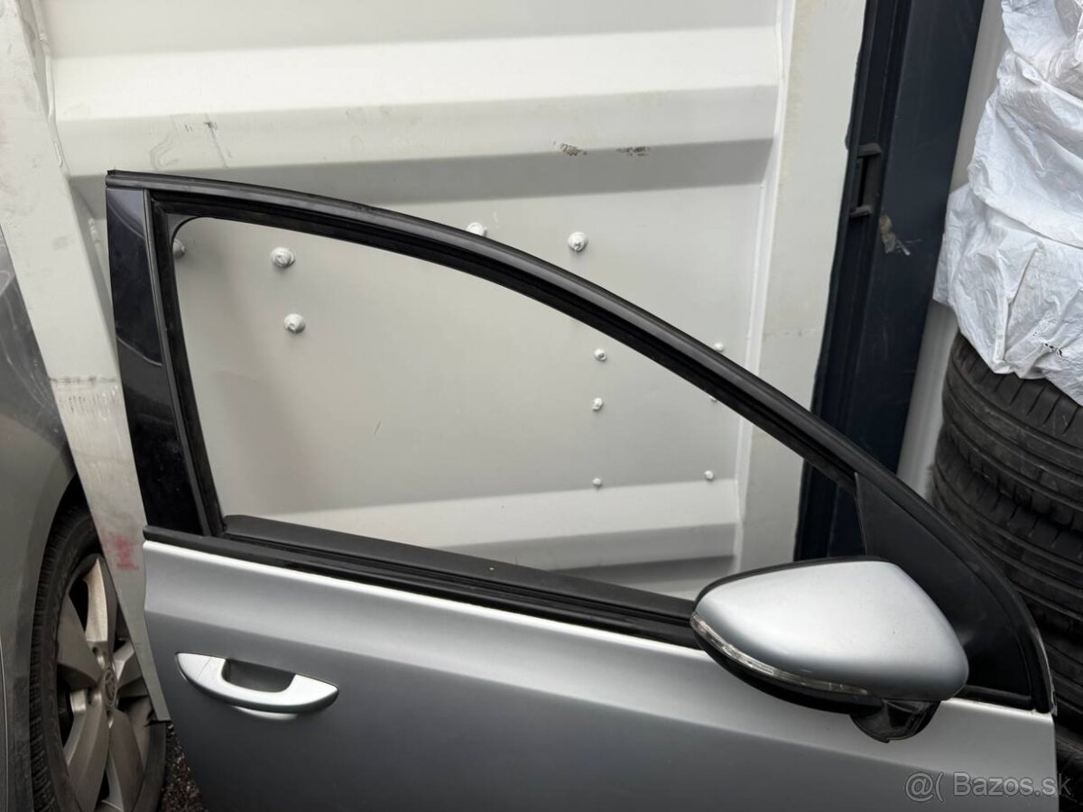 Volkswagen Golf 6 Predne Prave dvere - 3