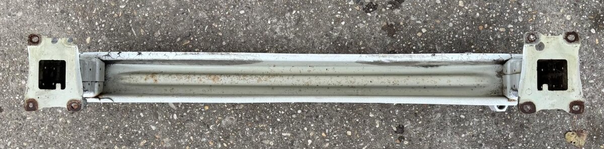 Predám výstuhu nárazníka : Yeti, Octavia III Combi / Scout - 3