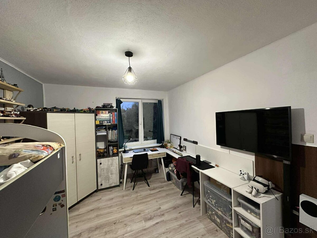 Predaj - 3-izb.byt s balkónom v Šuranoch. - 3