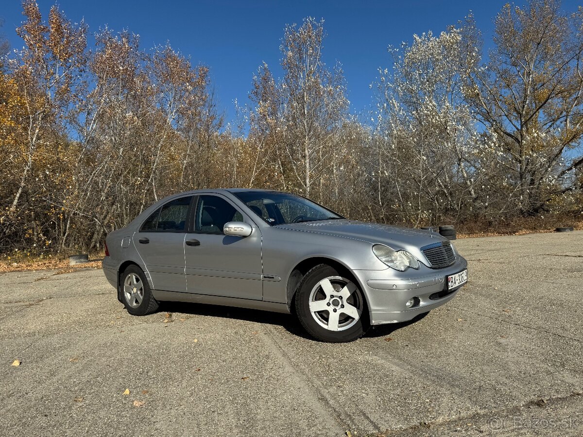 Predám Mercedes-Benz C180 Kompressor W203 Classic - MT6 - 3