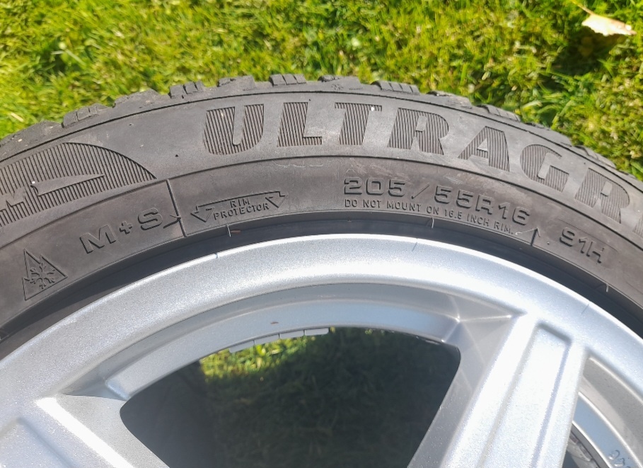 Predám 4 hliníkové disky so zimnými pneumatikami 205/55 R16 - 3