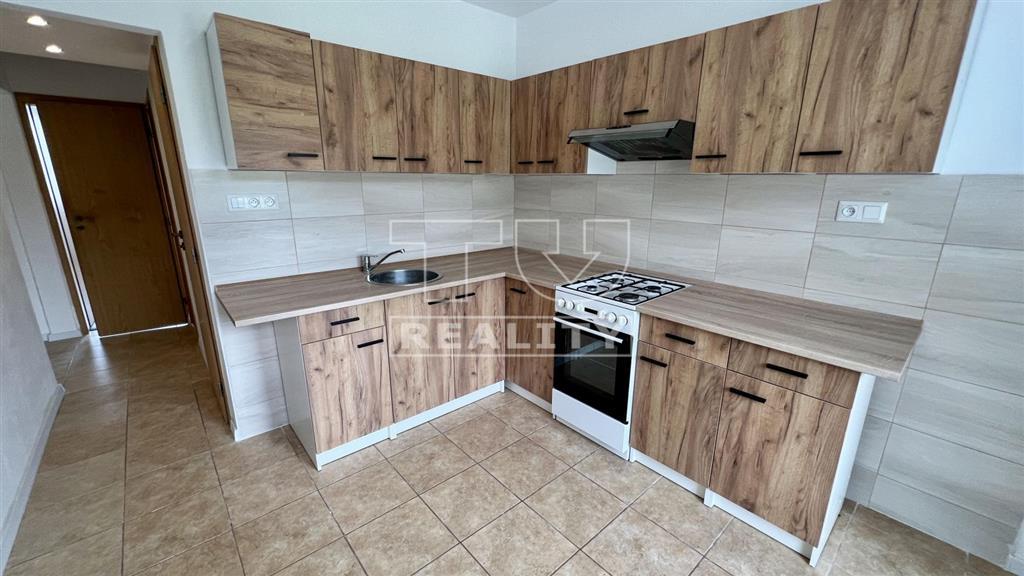 :::::REZERVOVANÉ::::::3 izb byt zaturcie - 3